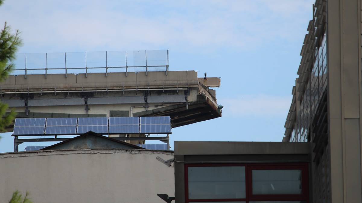 Ponte per Genova: Varo della prima trave e cronologia dei lavori