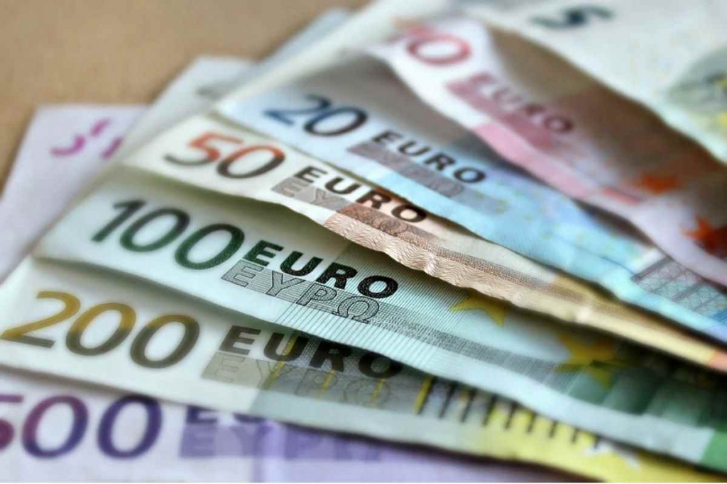 I lavoratori possono richiedere fino a 600 Euro